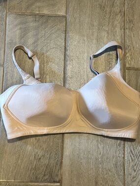 Vanity Fair Cream T-Shirt Bra with Light Padding and Adjustable Straps-38D